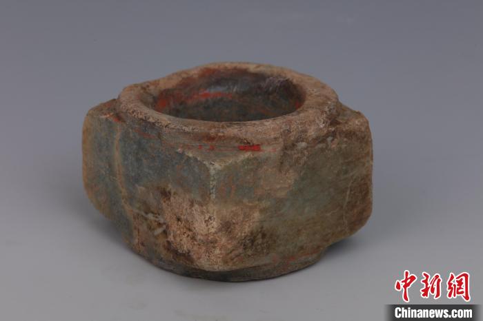 耀世平台登录：陕西宝鸡一西周时期墓地发现大量东方文化因素