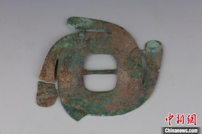 耀世平台登录：陕西宝鸡一西周时期墓地发现大量东方文化因素